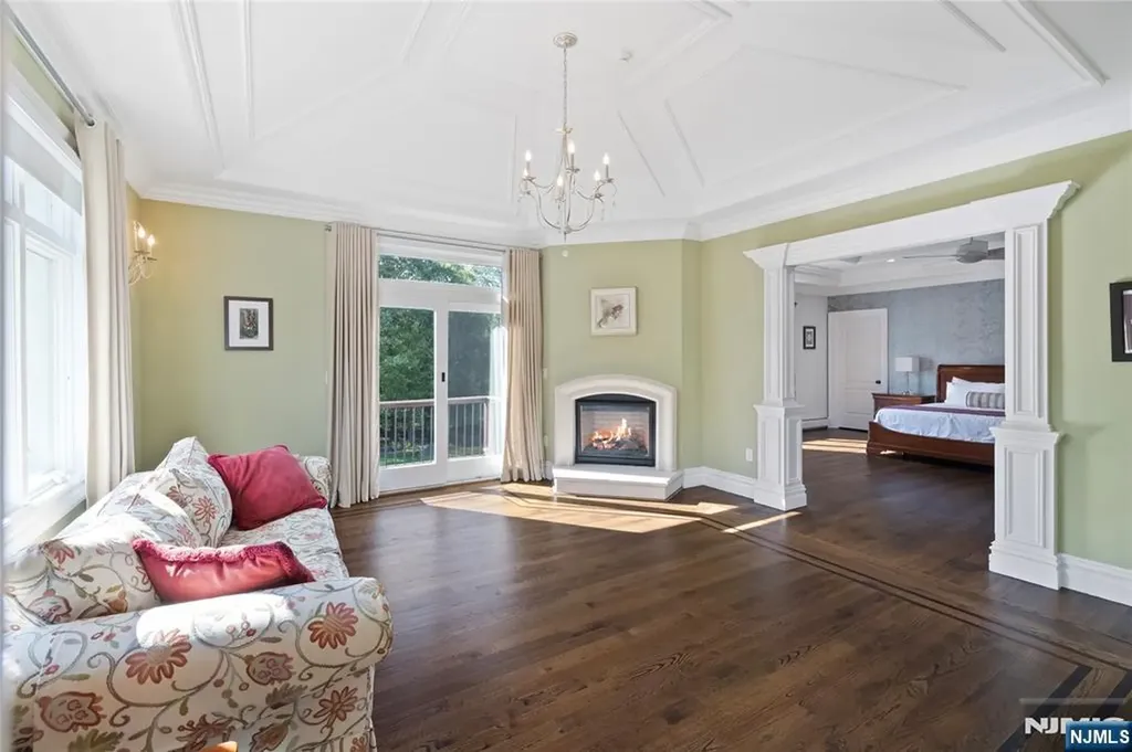 417 Route 9w Alpine NJ 07620