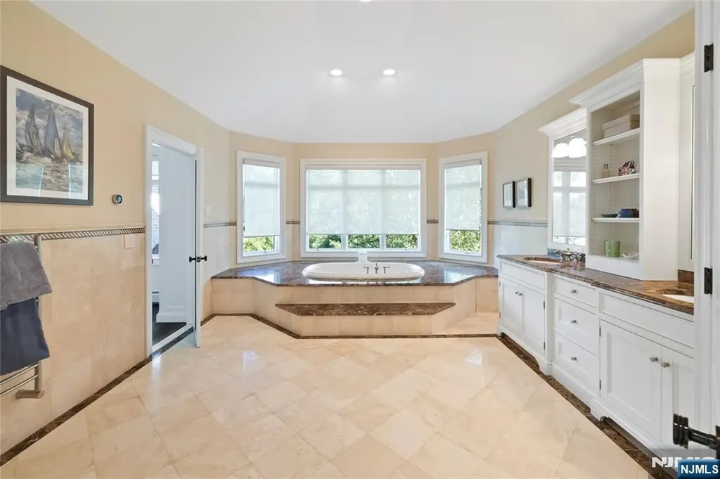 417 Route 9w Alpine NJ 07620