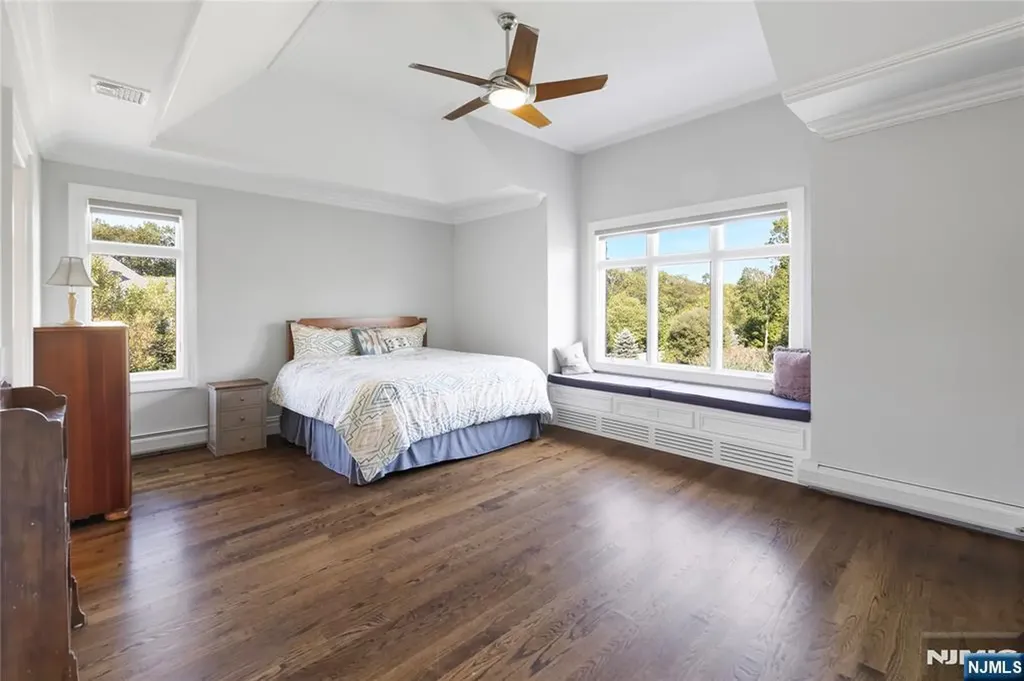 417 Route 9w Alpine NJ 07620