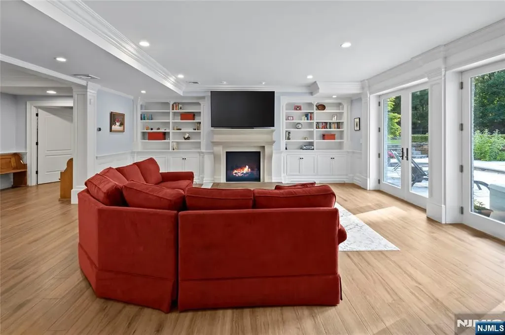 417 Route 9w Alpine NJ 07620