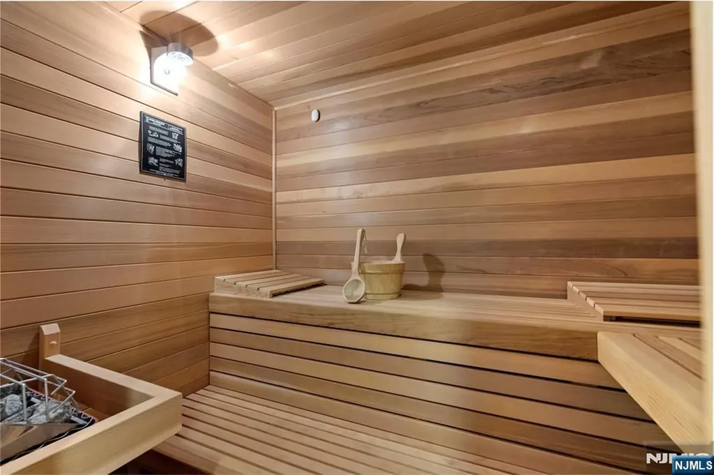 417 Route 9w Alpine NJ 07620