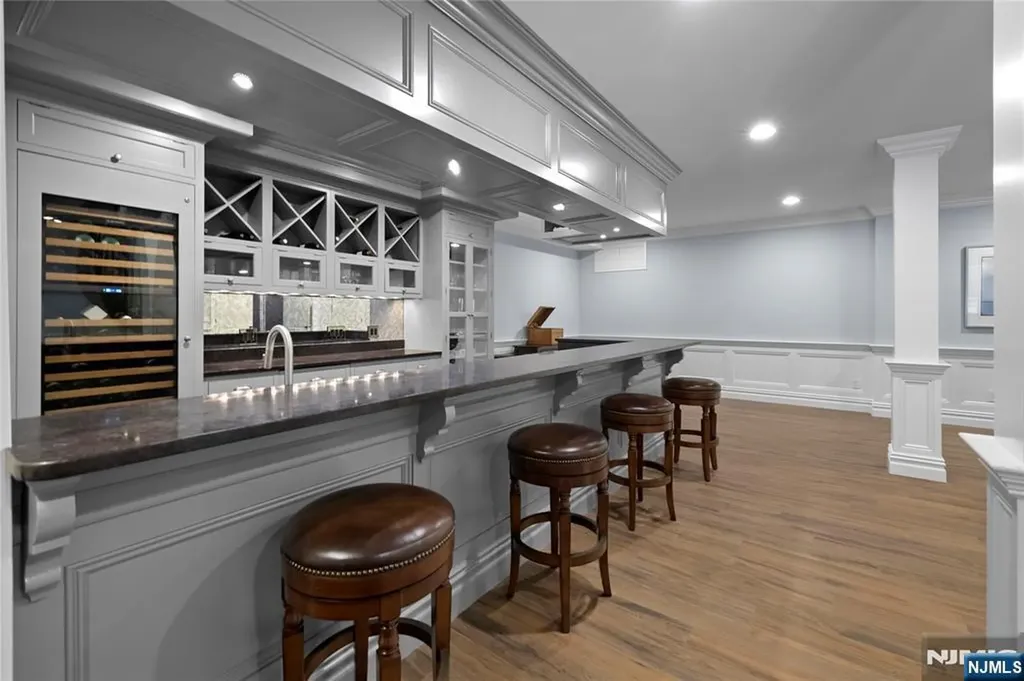 417 Route 9w Alpine NJ 07620