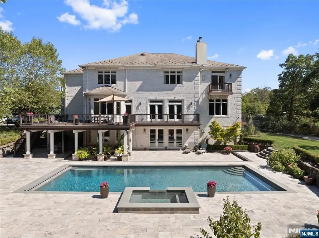 417 Route 9w Alpine NJ 07620