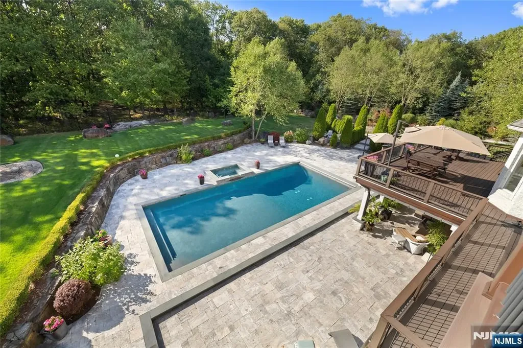 417 Route 9w Alpine NJ 07620