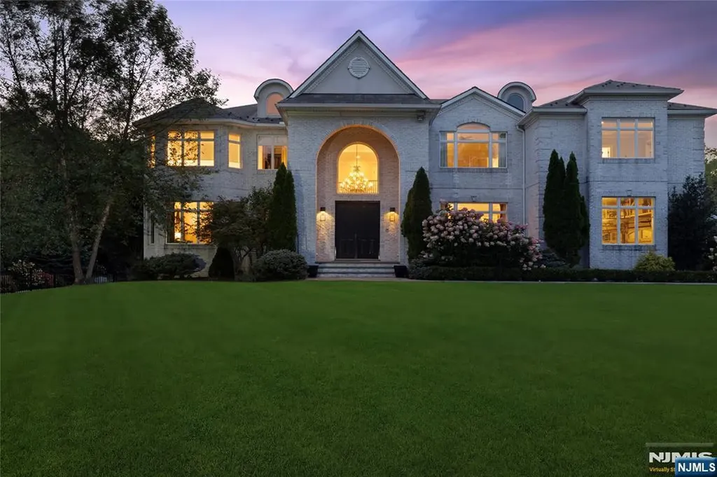 417 Route 9w Alpine NJ 07620