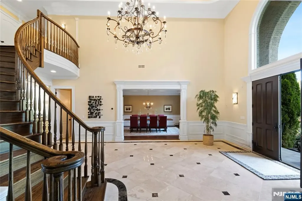 417 Route 9w Alpine NJ 07620