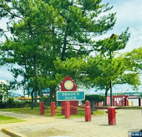 7 E 1st Bayonne NJ 07002