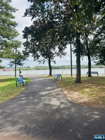 7 E 1st Bayonne NJ 07002