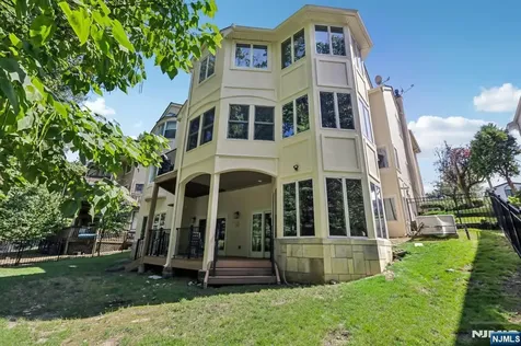 12 Summit Street Englewood Cliffs NJ 07632