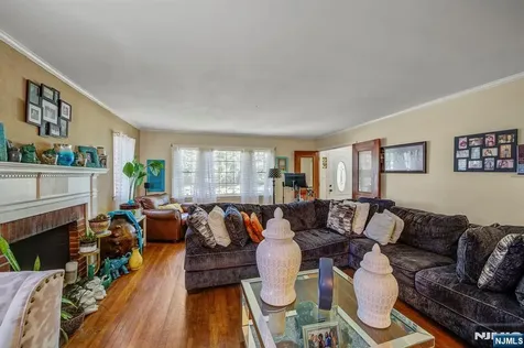 341 W End Avenue North Plainfield NJ 07063