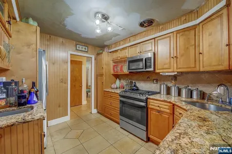 341 W End Avenue North Plainfield NJ 07063
