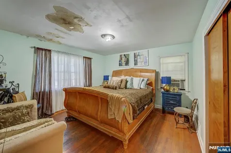 341 W End Avenue North Plainfield NJ 07063