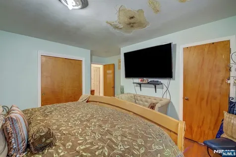 341 W End Avenue North Plainfield NJ 07063