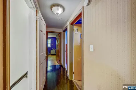 341 W End Avenue North Plainfield NJ 07063