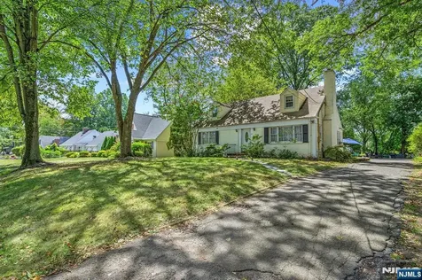 341 W End Avenue North Plainfield NJ 07063