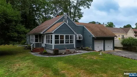 15 Old Rifle Camp Road Woodland Park NJ 07424
