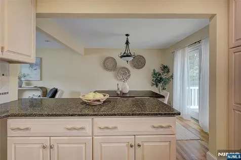 41 Mcclellan Avenue Livingston NJ 07039