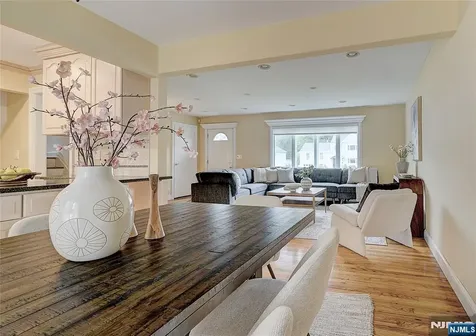 41 Mcclellan Avenue Livingston NJ 07039