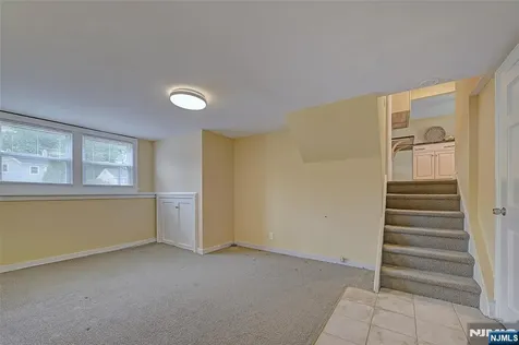 41 Mcclellan Avenue Livingston NJ 07039