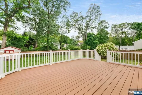 41 Mcclellan Avenue Livingston NJ 07039
