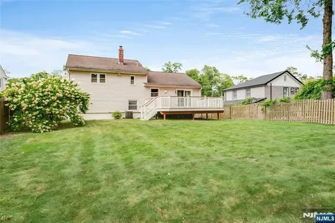 41 Mcclellan Avenue Livingston NJ 07039