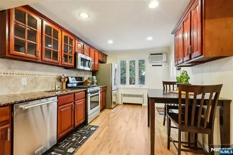 243 Oak Street Ridgewood NJ 07450