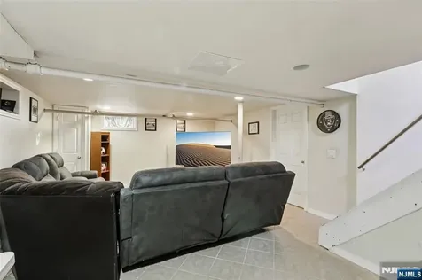 243 Oak Street Ridgewood NJ 07450