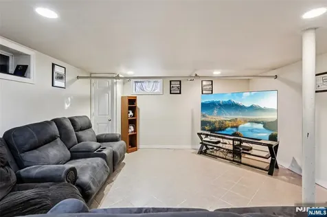 243 Oak Street Ridgewood NJ 07450