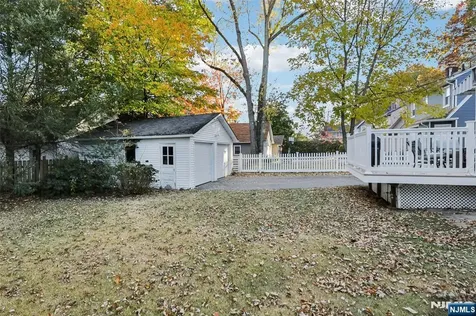 243 Oak Street Ridgewood NJ 07450