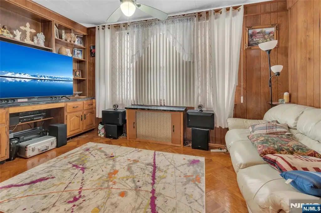 14 Hewitt Avenue Belleville NJ 07109