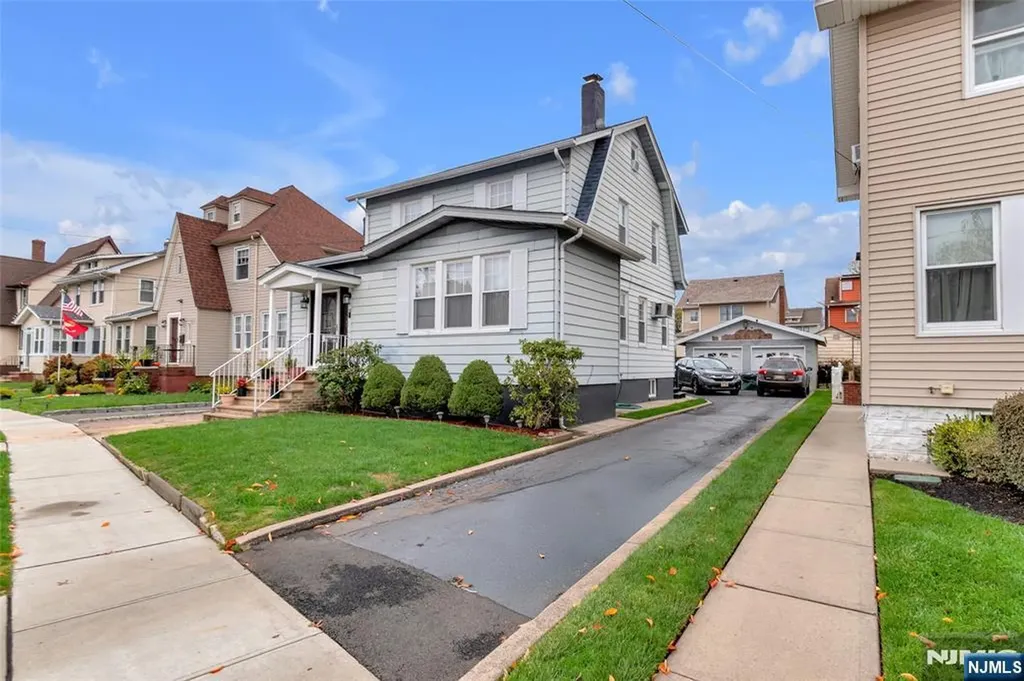 14 Hewitt Avenue Belleville NJ 07109