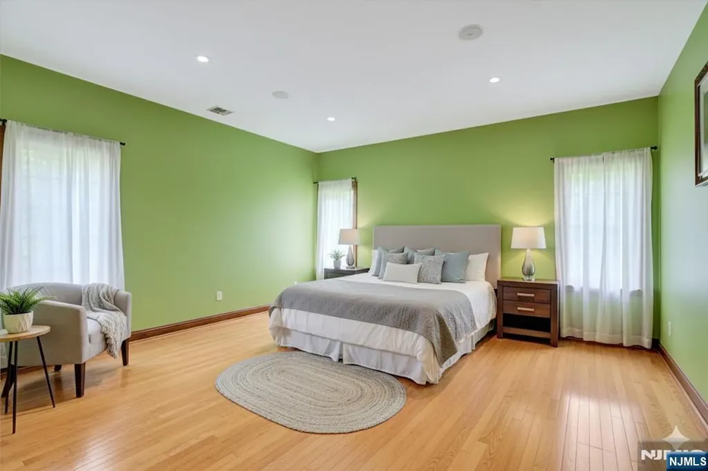 27 Parkwood Lane Bernards NJ 07920