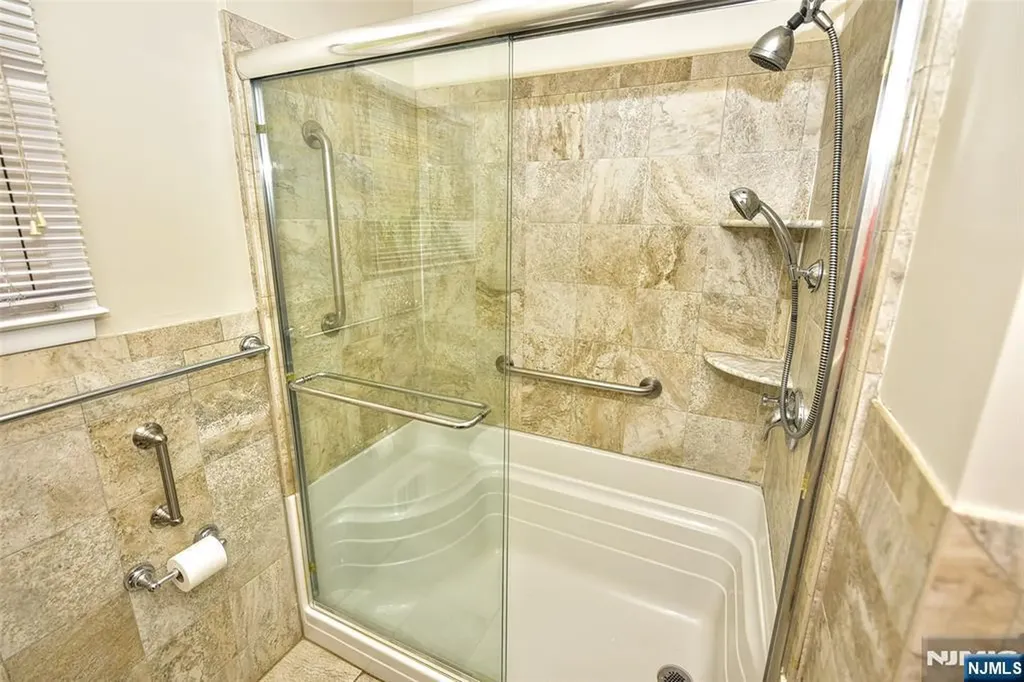 247 Rafkind Road Bloomingdale NJ 07403