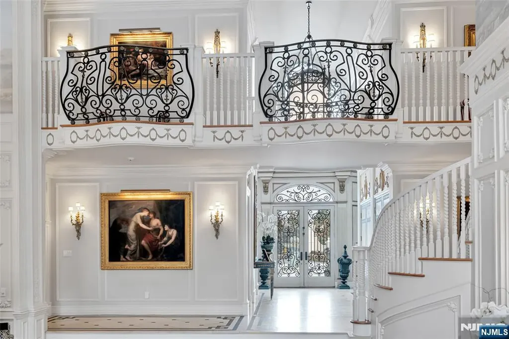 12 The Esplanade Alpine NJ 07620