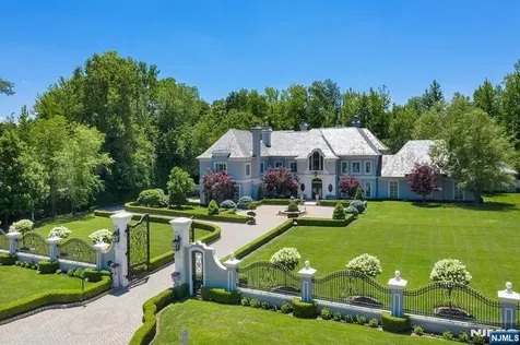 12 The Esplanade Alpine NJ 07620