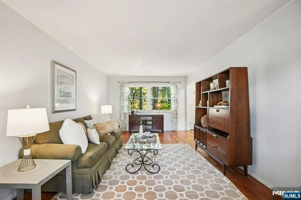 371 Passaic Avenue Bloomfield NJ 07003