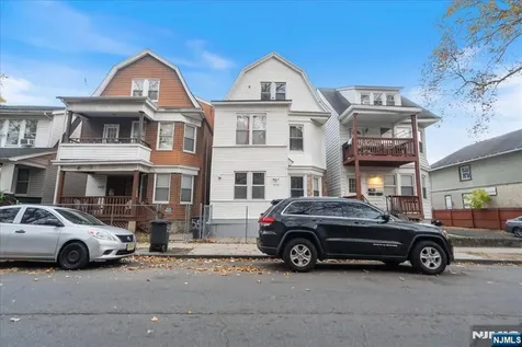 552 Norwood Street East Orange NJ 07018