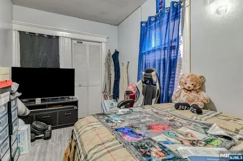 234 Halsted Street East Orange NJ 07018