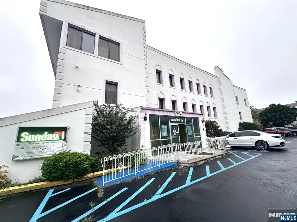 425 Jefferson Street Orange NJ 07050
