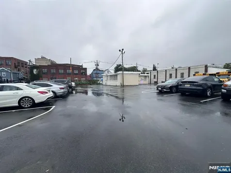 425 Jefferson Street Orange NJ 07050