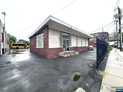 425 Jefferson Street Orange NJ 07050