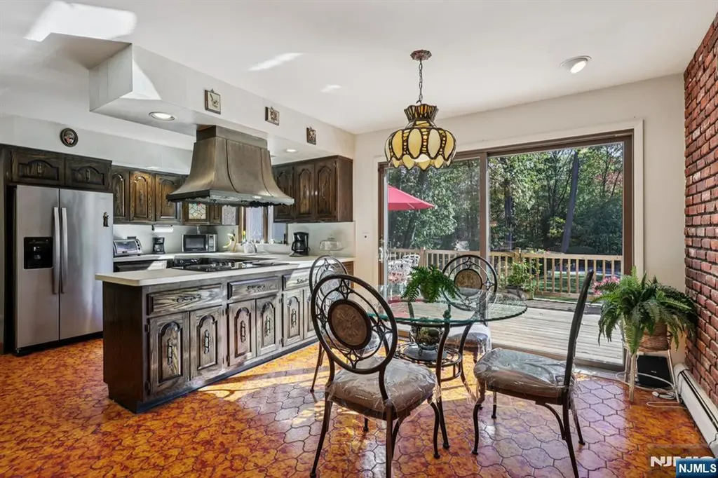 76 Church Street Alpine NJ 07620