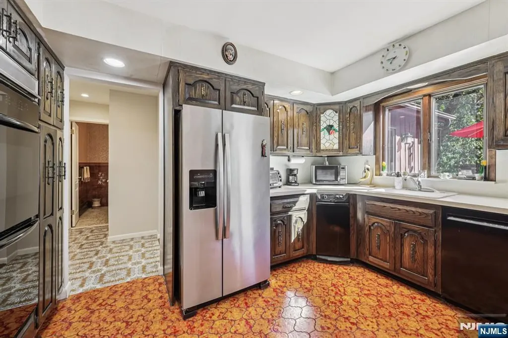 76 Church Street Alpine NJ 07620