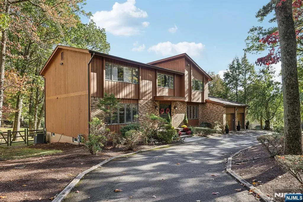 76 Church Street Alpine NJ 07620