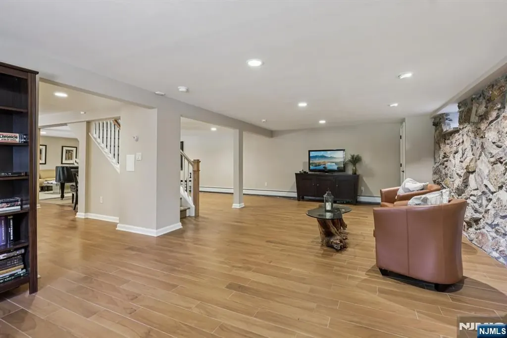 76 Church Street Alpine NJ 07620