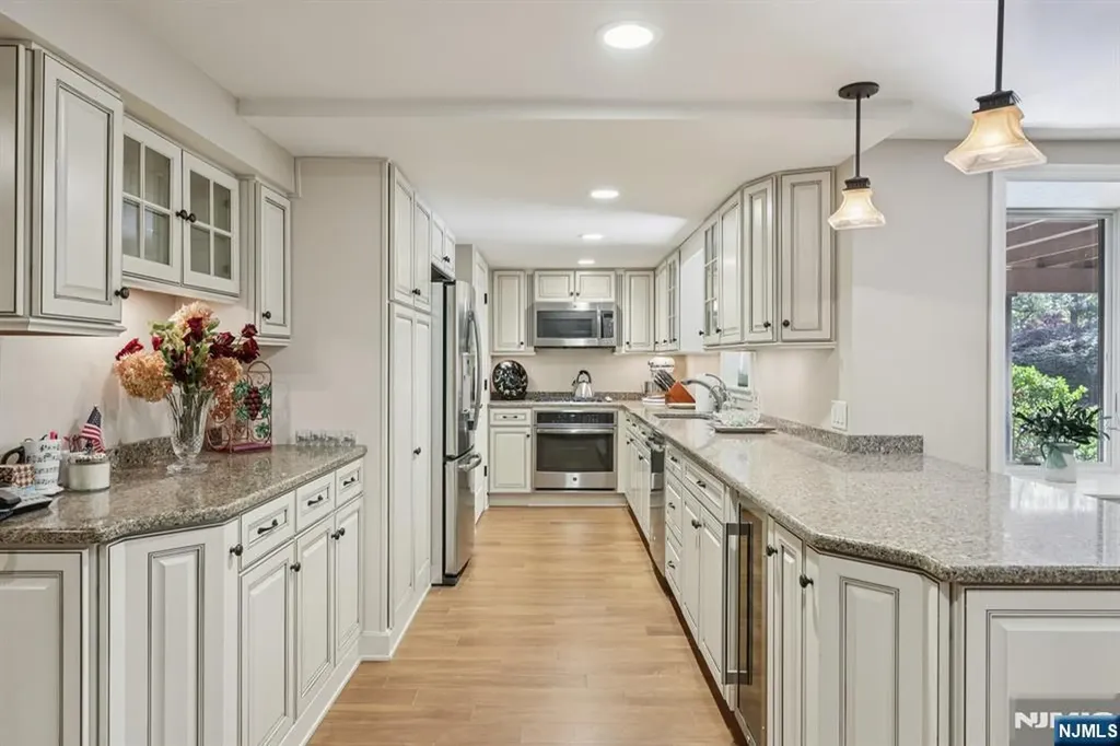 76 Church Street Alpine NJ 07620