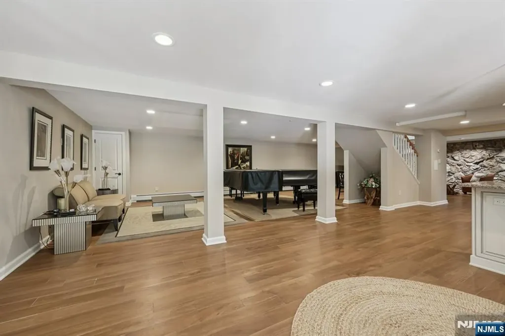 76 Church Street Alpine NJ 07620