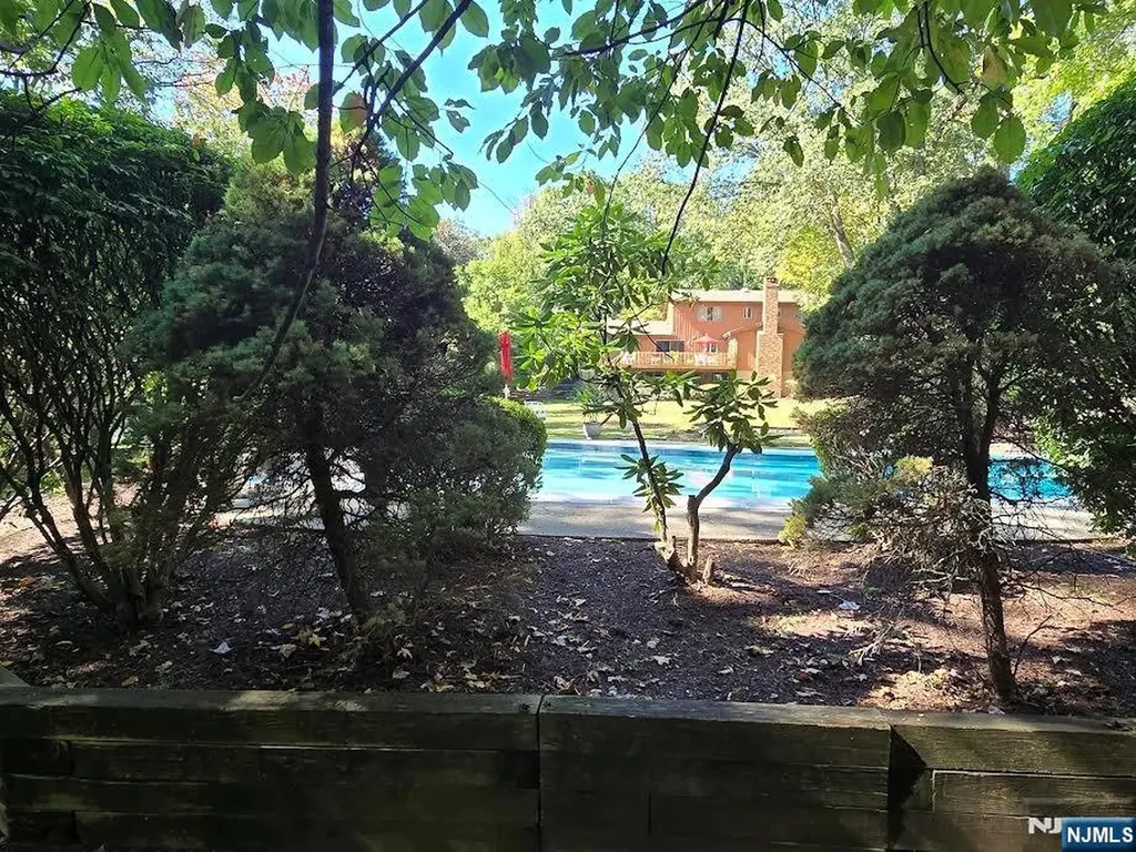 76 Church Street Alpine NJ 07620