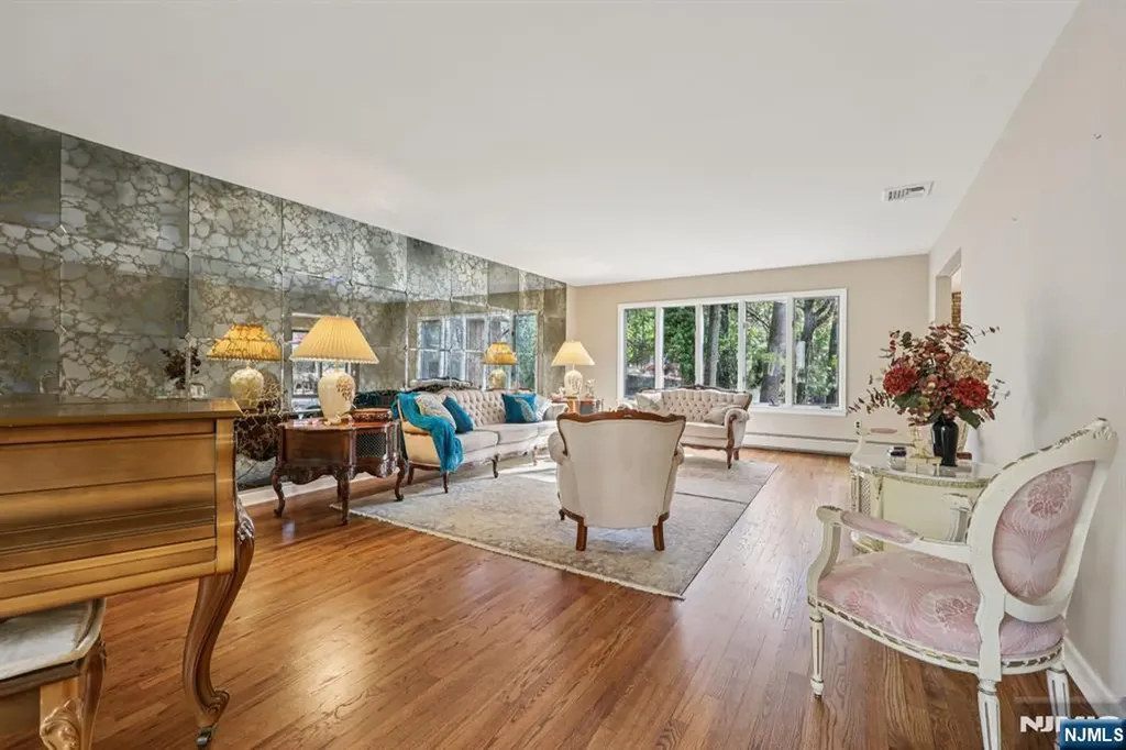 76 Church Street Alpine NJ 07620