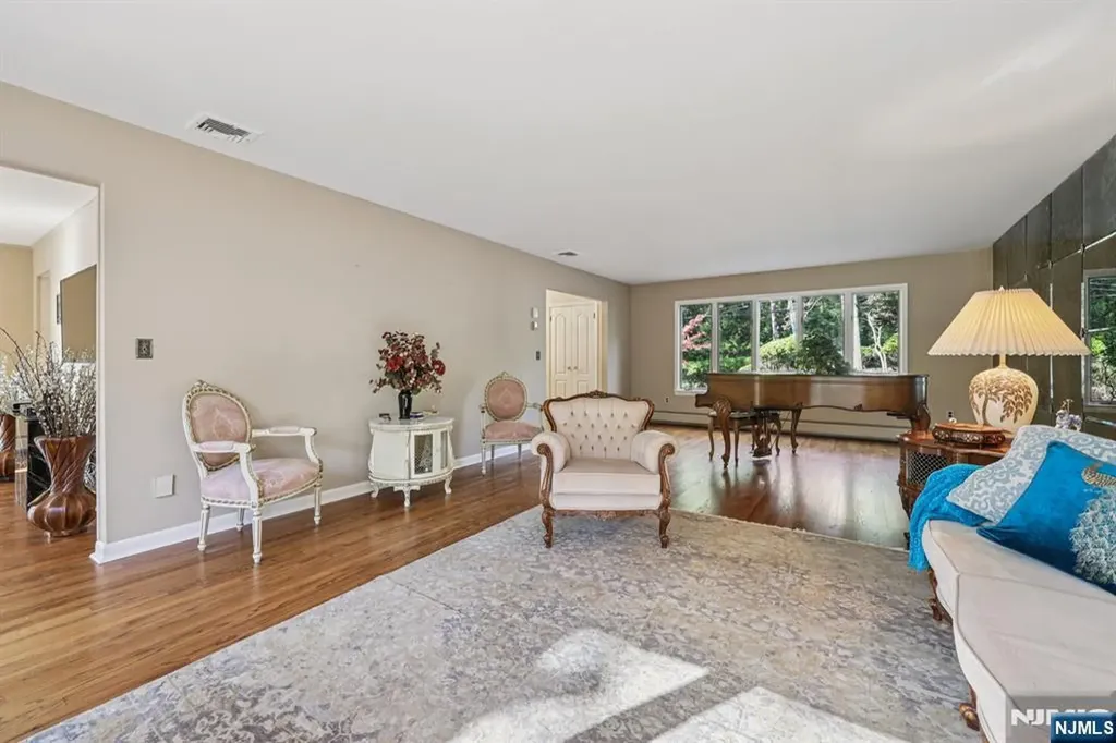 76 Church Street Alpine NJ 07620